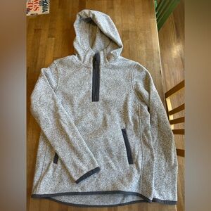 Lulu Lemon women’s quarter zip. Light gray. Size 8.